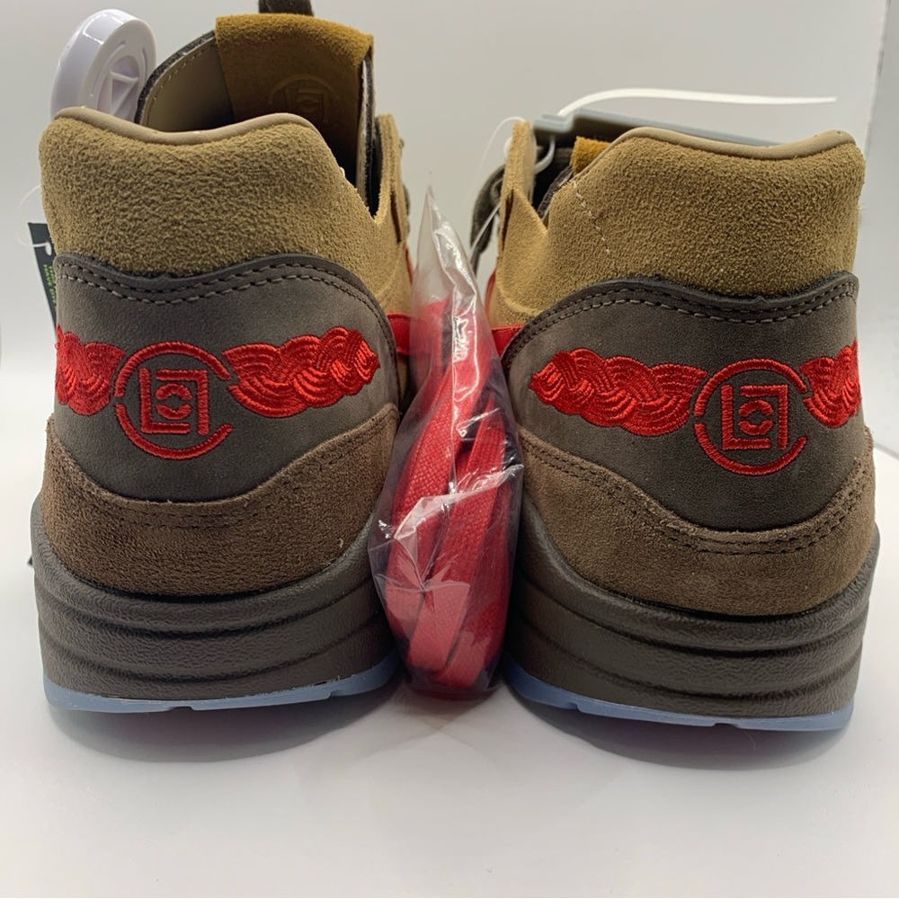 Stylish Sneakers with Red and Brown Accents - Picture 10 of 10